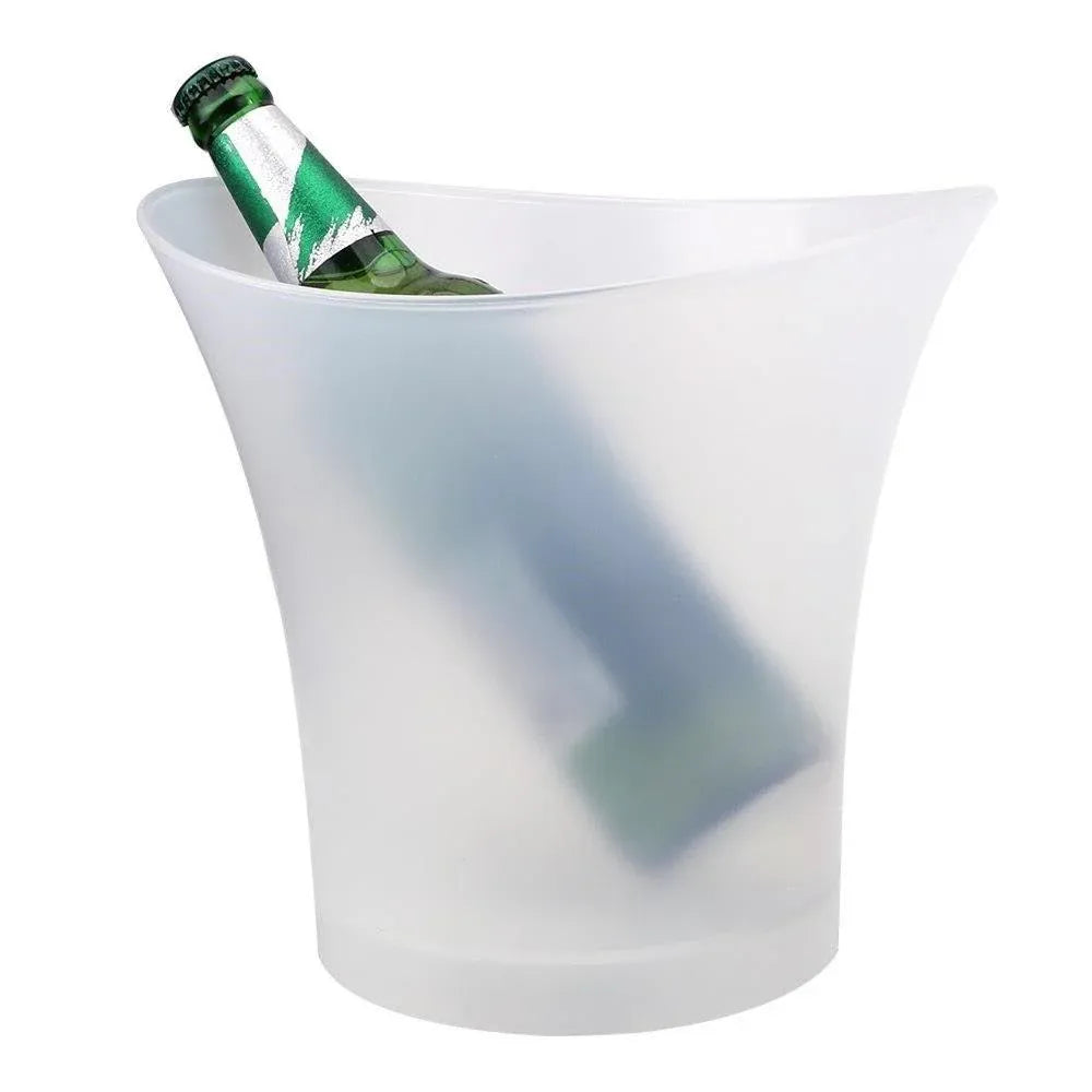 Frapieră modernă pentru băuturi reci – capacitate 5L și iluminare LED elegantă.