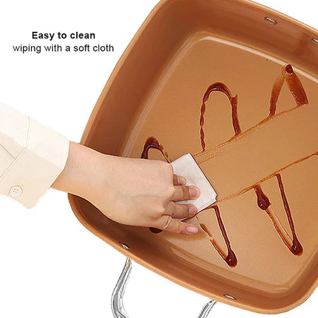 Curățare ușoară a tigăii antiaderente pătrate – suprafață non-stick pentru întreținere simplă.
