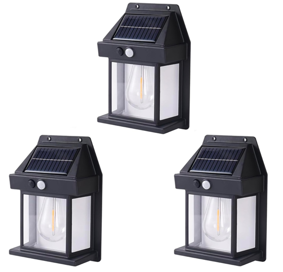 Set de 3 lămpi solare de perete, oferind o soluție completă de iluminare pentru exterior.